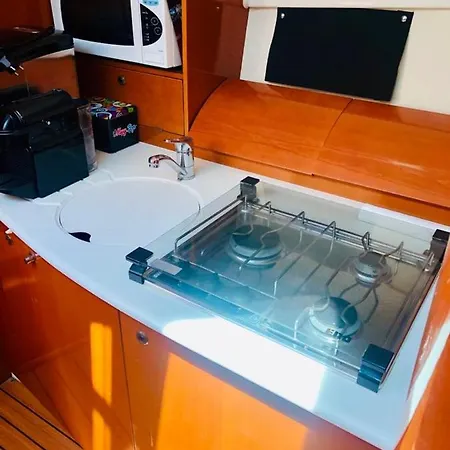 Bateau Prestige Village Naturiste Botel Agde